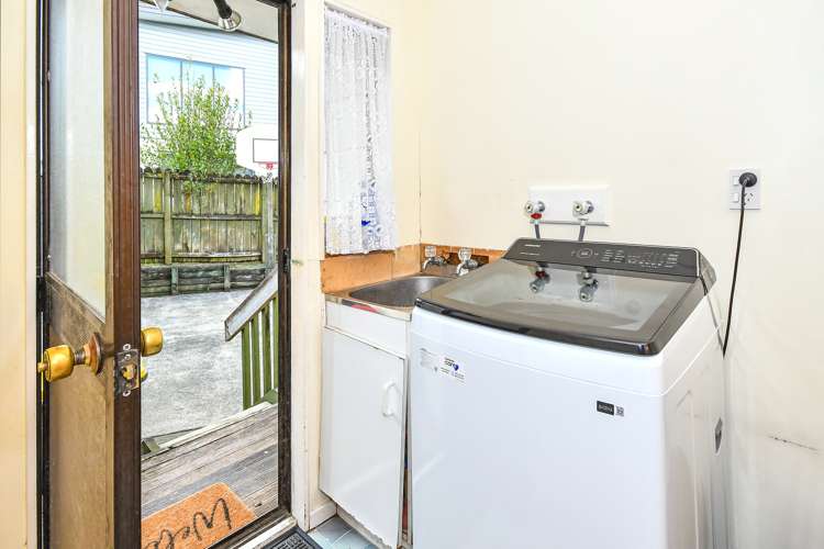 3 Leven Lane Totara Heights_12