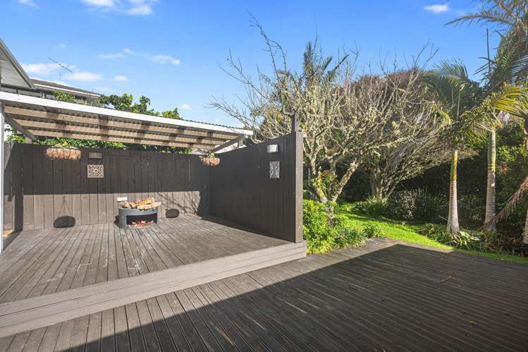 53 Okura River Road Okura_19