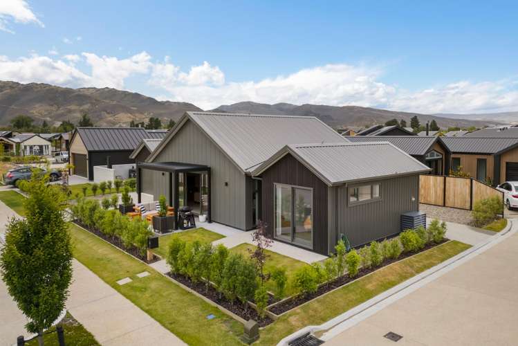 18 Magnum Drive Cromwell_19