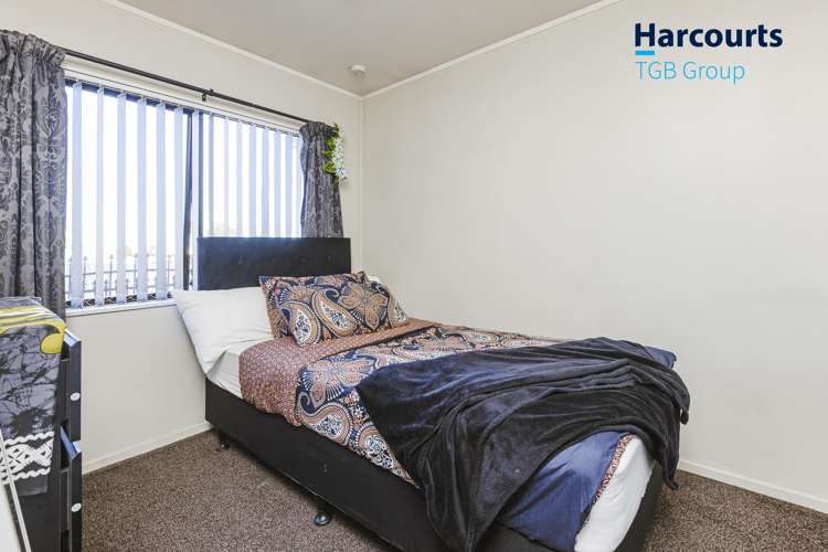 16a Hatherley Place Clendon Park_10