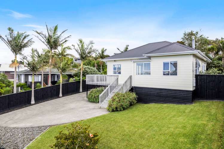 7 Polkinghorne Drive Manly_21