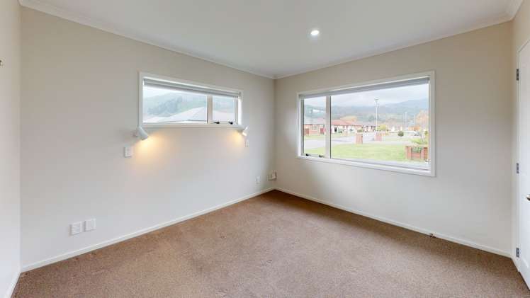 50 Woodland Mews Wainuiomata_6