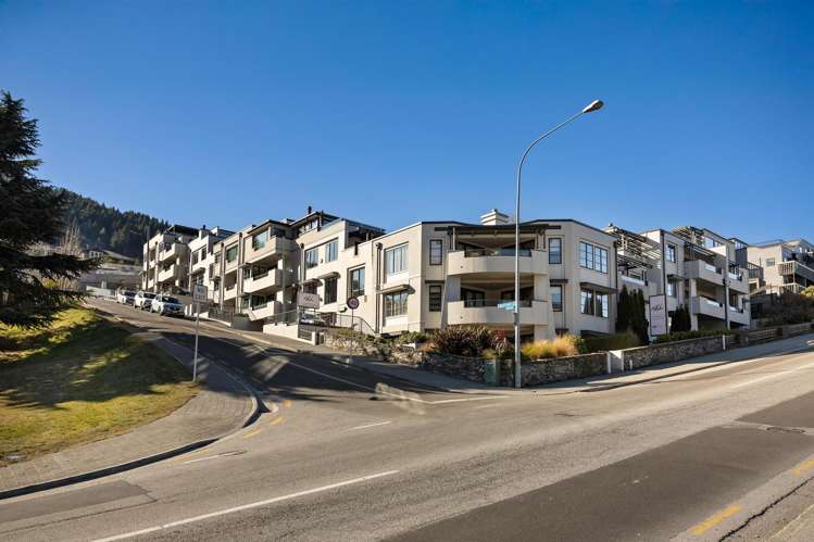 Unit 204 The Glebe, 1 Beetham Street Queenstown_4