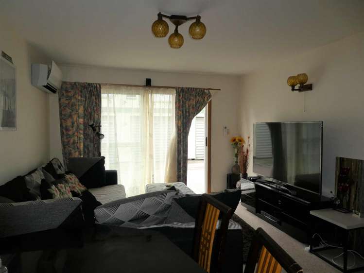 16/93 Racecourse Road Sockburn_3