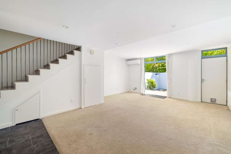 6/18 Rastrick Street Merivale_4