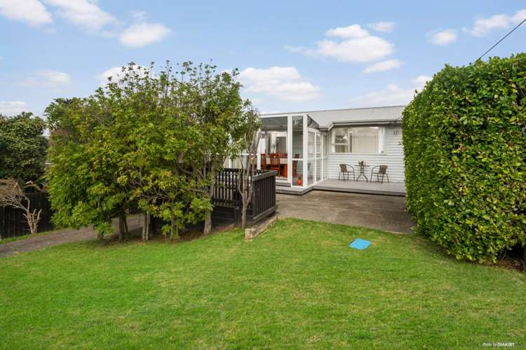 9A Evan Street Belmont_10
