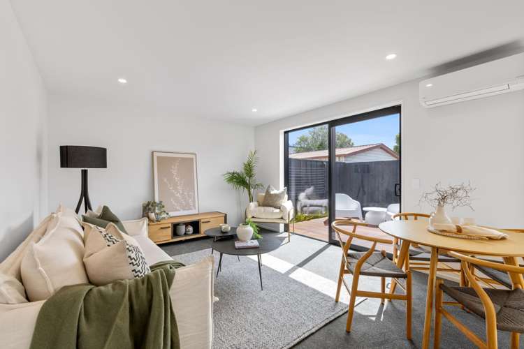 2/15 Cameron Street Sydenham_2