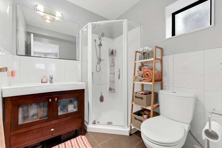 37 Waltham Street Henderson_21