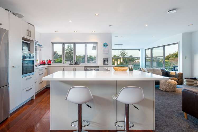 18 Beulah Avenue Rothesay Bay_10