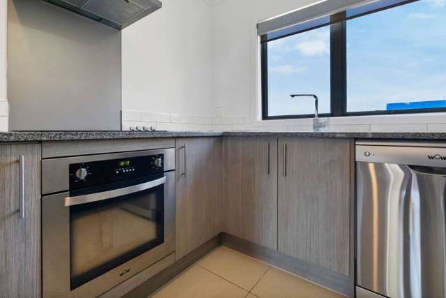 5/7 Vialou Street Hamilton Central_3