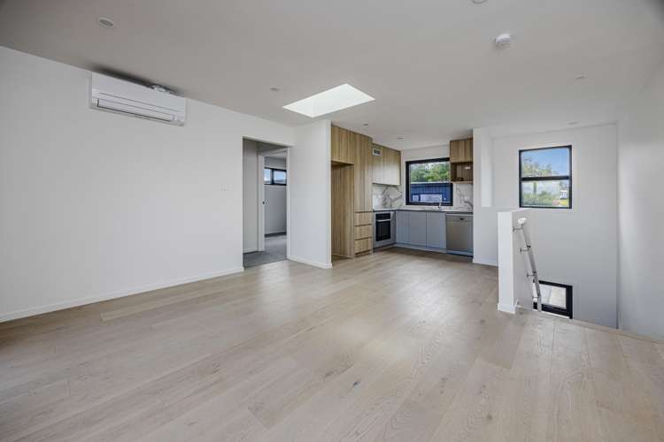 14 Kaaramuramu Lane Mangere Bridge_3