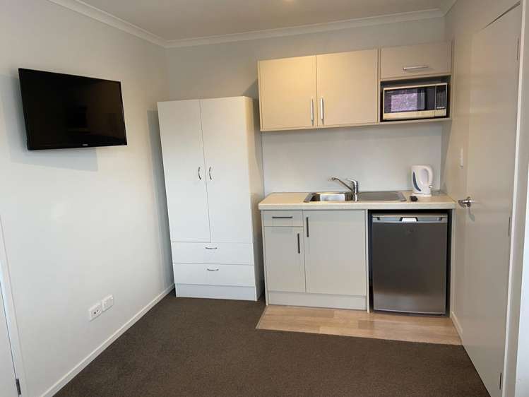 1/2 Rm C Palmerston Street Hamilton Central_2