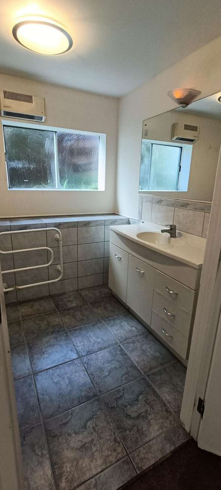 54 Lyttelton Avenue Forrest Hill_2