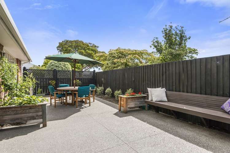 79 Chartwell Street Burwood_10