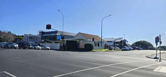 37 Taharoto Road Takapuna_2