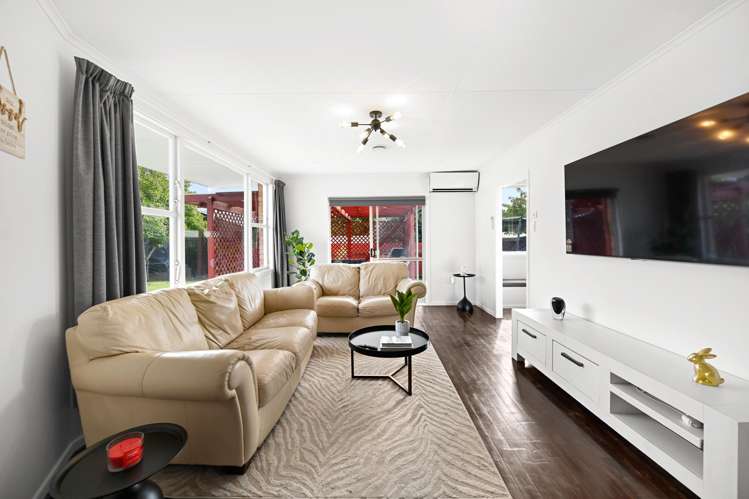 33 Garden Heights Avenue Glenview_8