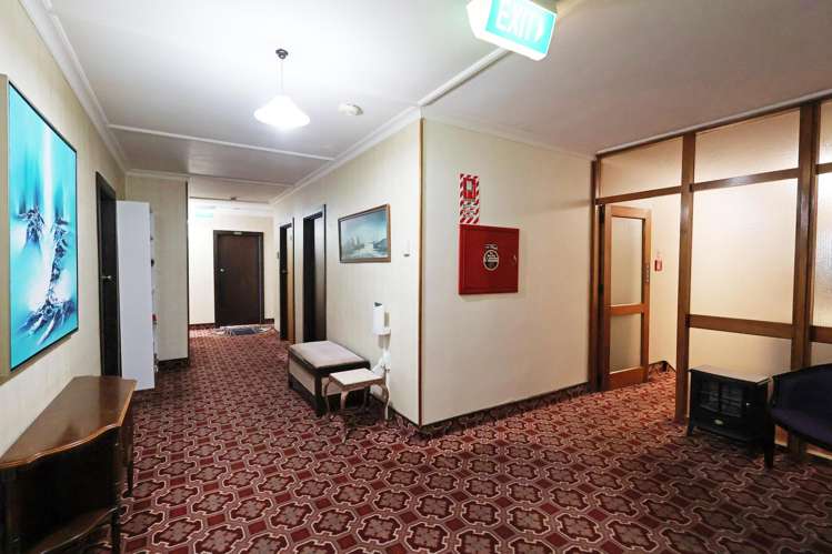 40 Gore Street + 41 Barrow Street Bluff_18