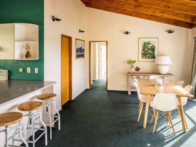 27a Seaview Road Paremata_6