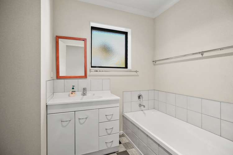 23 Hinewai Road Te Kawa_15