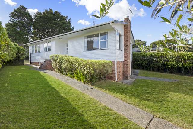 Elevated 1960s Brick & Weatherboard Gem