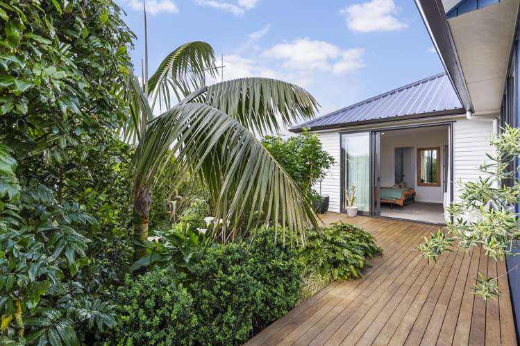 2 Tawatawa Street Long Bay_11