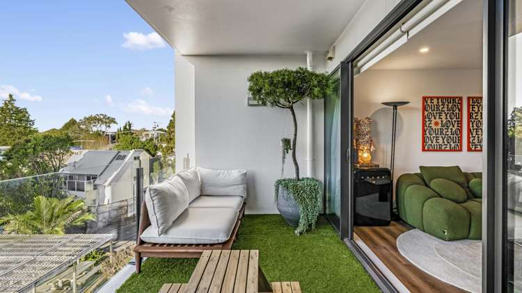 212/8 Thompson Park Road_1