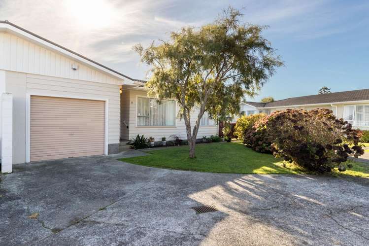 11b Waddington Drive Naenae_18