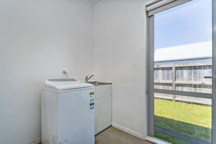 42 Longreach Drive Cooks Beach_18