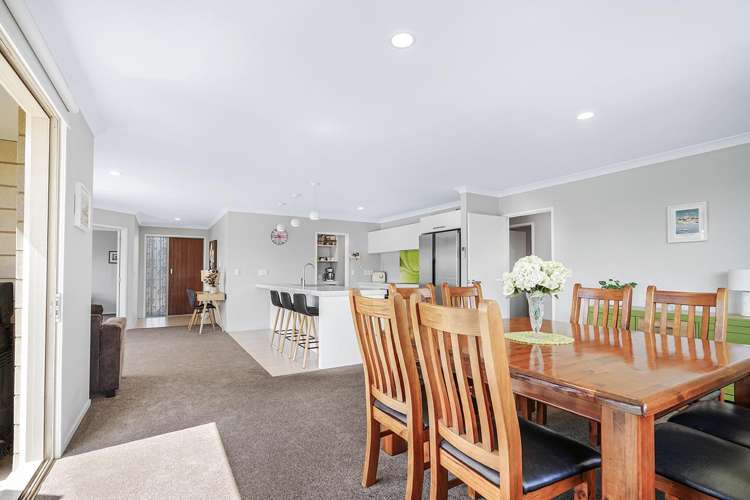 4 Carlingford Rise Dinsdale_11