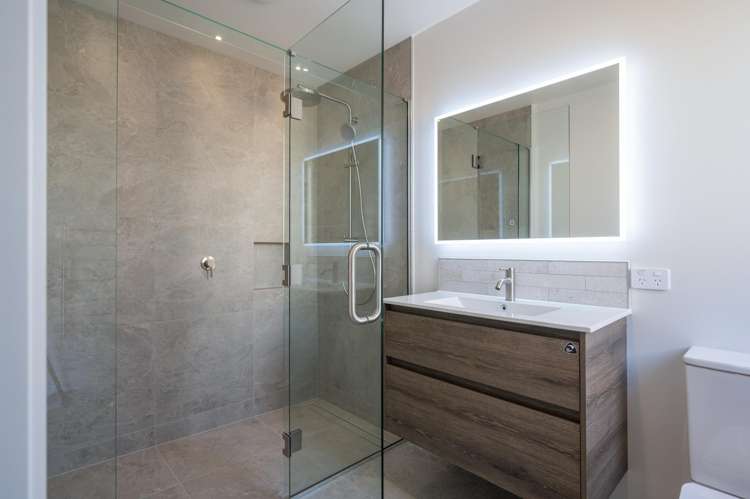 8 Paton Road Richmond_14