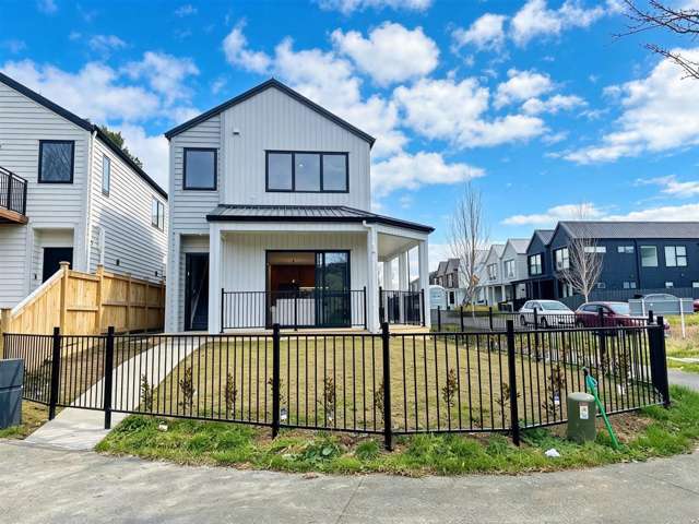 Brand New 4 Bedrooms Standalone Corner Home