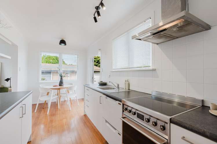 39 Garden Heights Avenue Glenview_3