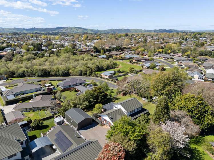 1 Grace Avenue Cambridge_29