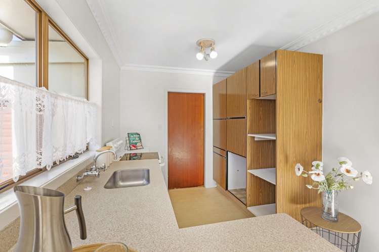 1 Sunshine Rise Raglan_21