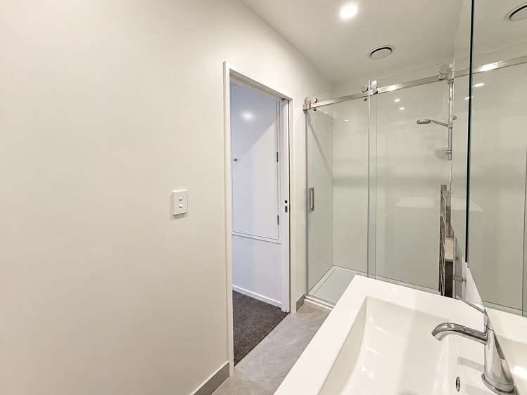 48 Selo Street Glen Eden_22