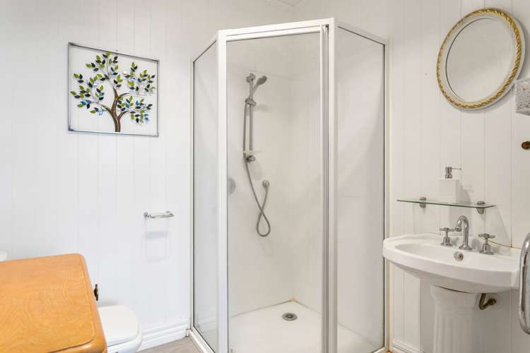 39 Raleigh Street Leamington_11