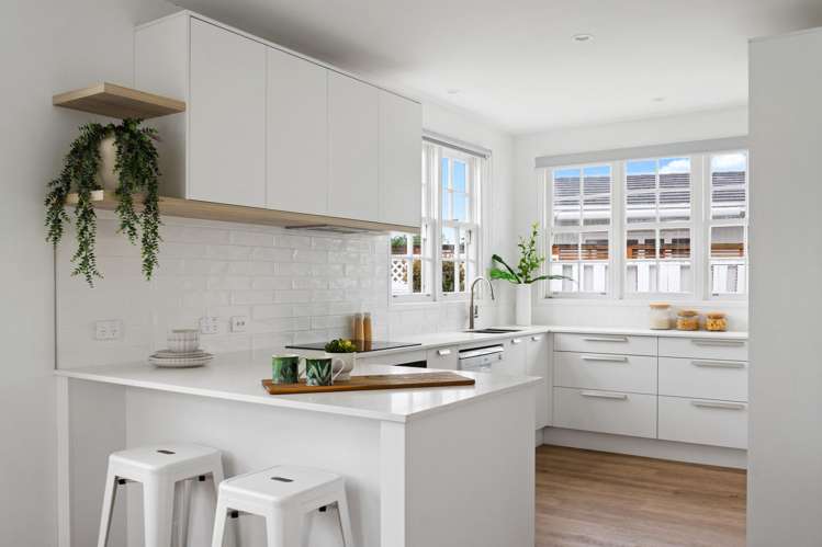 67 Iranui Road Inner Kaiti_1