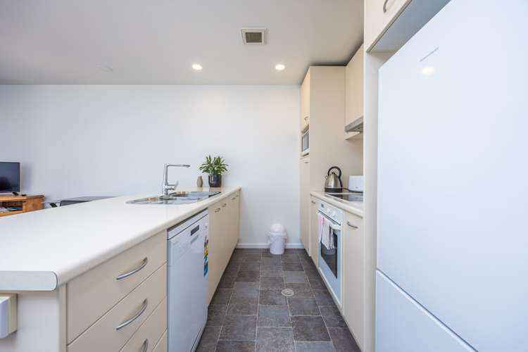 7f/22 Beresford Square Auckland Central_12