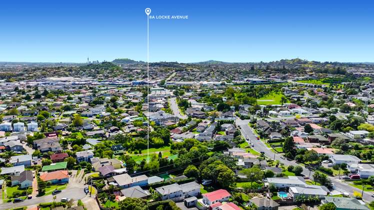 8a Locke Avenue Mount Roskill_21