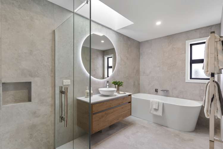 13b Gulf Crest Bucklands Beach_23