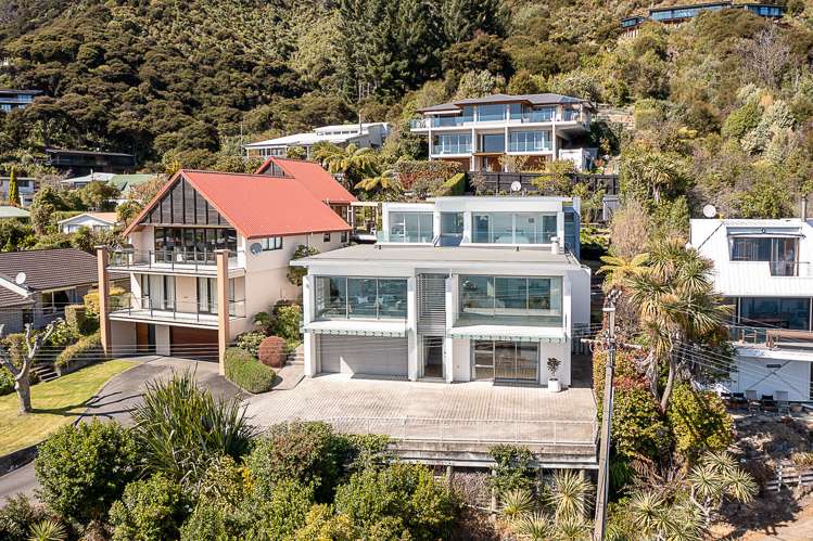 358 Waikawa Road Waikawa_29