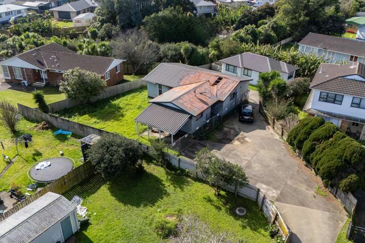 90 Chelburn Crescent Mangere East_13