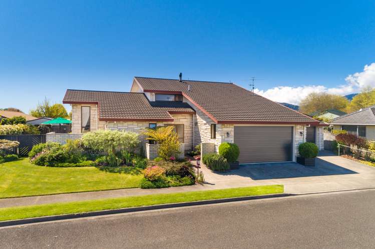 4 Bremner Crescent Stoke_0