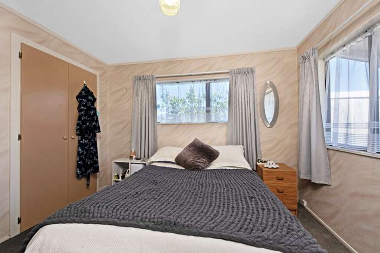 68 Kauri Street Miramar_22