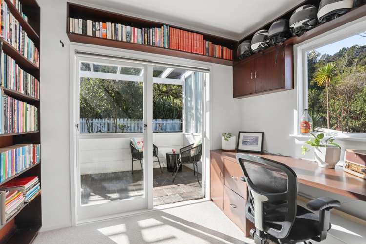 1 Kilgour Terrace Huia_14