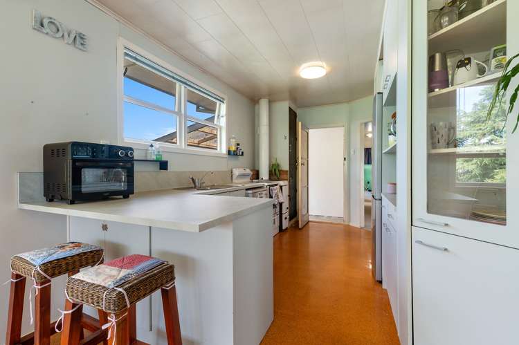 211 West Parkdale Street Tokoroa_10