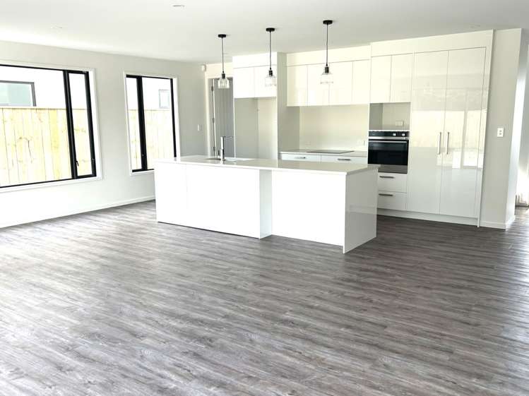 9 Marine Corps Drive 10754_3