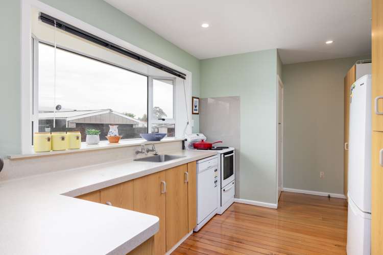 41 Coopers Road Dallington_4