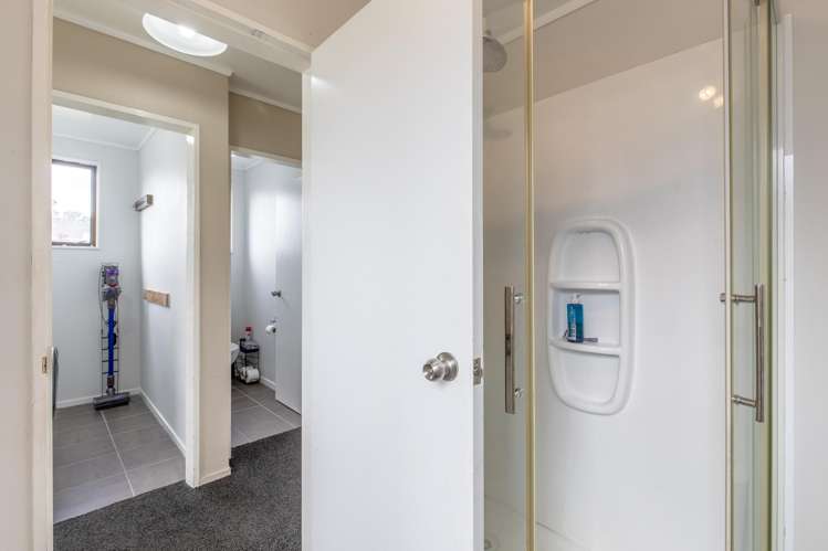 1 Rea Grove Turangi_15