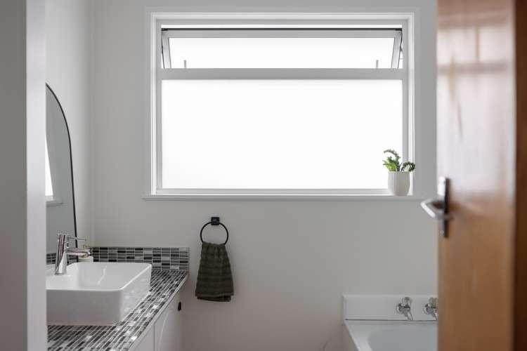 809a Oliphant Road Raureka_16